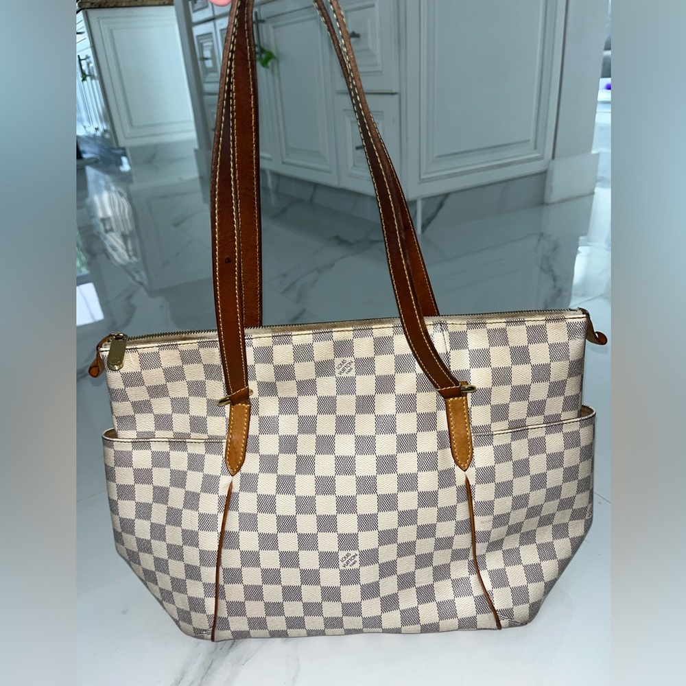 💎SALE💎Louis Vuitton Damier Azur Totally MM Tote